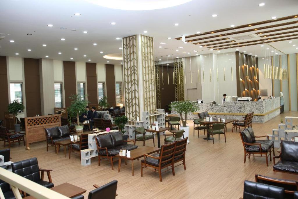 Benikea Hotel Seosan Екстер'єр фото