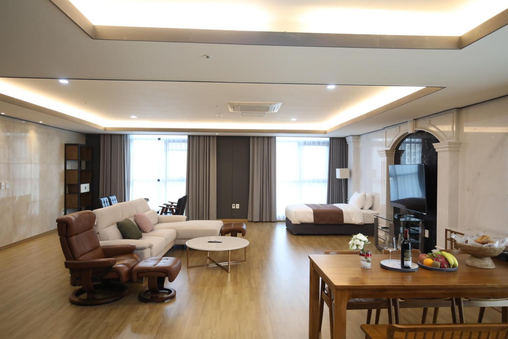 Benikea Hotel Seosan Екстер'єр фото