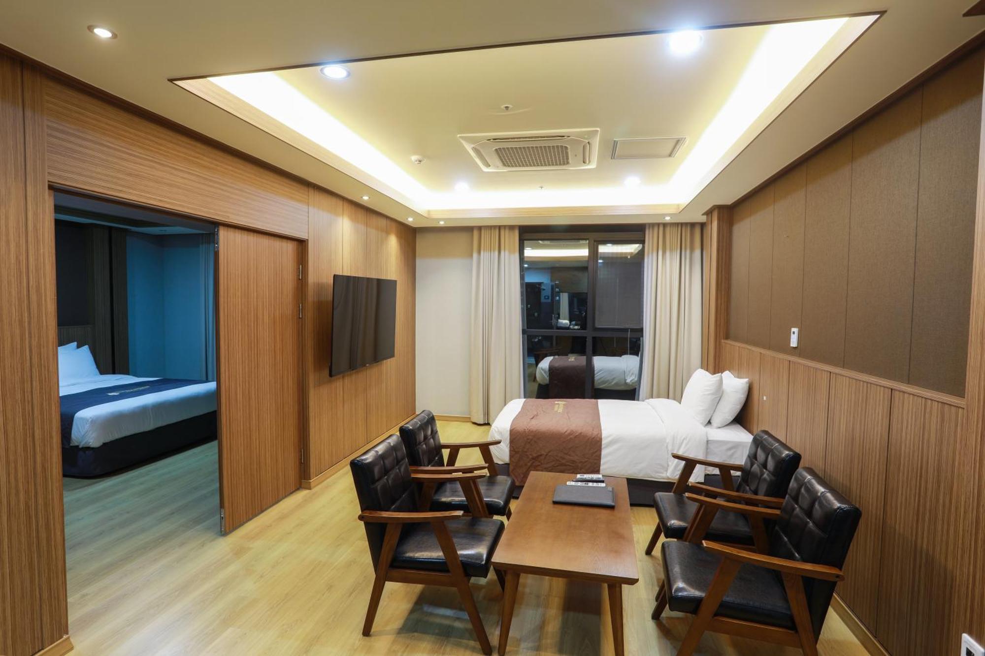 Benikea Hotel Seosan Екстер'єр фото